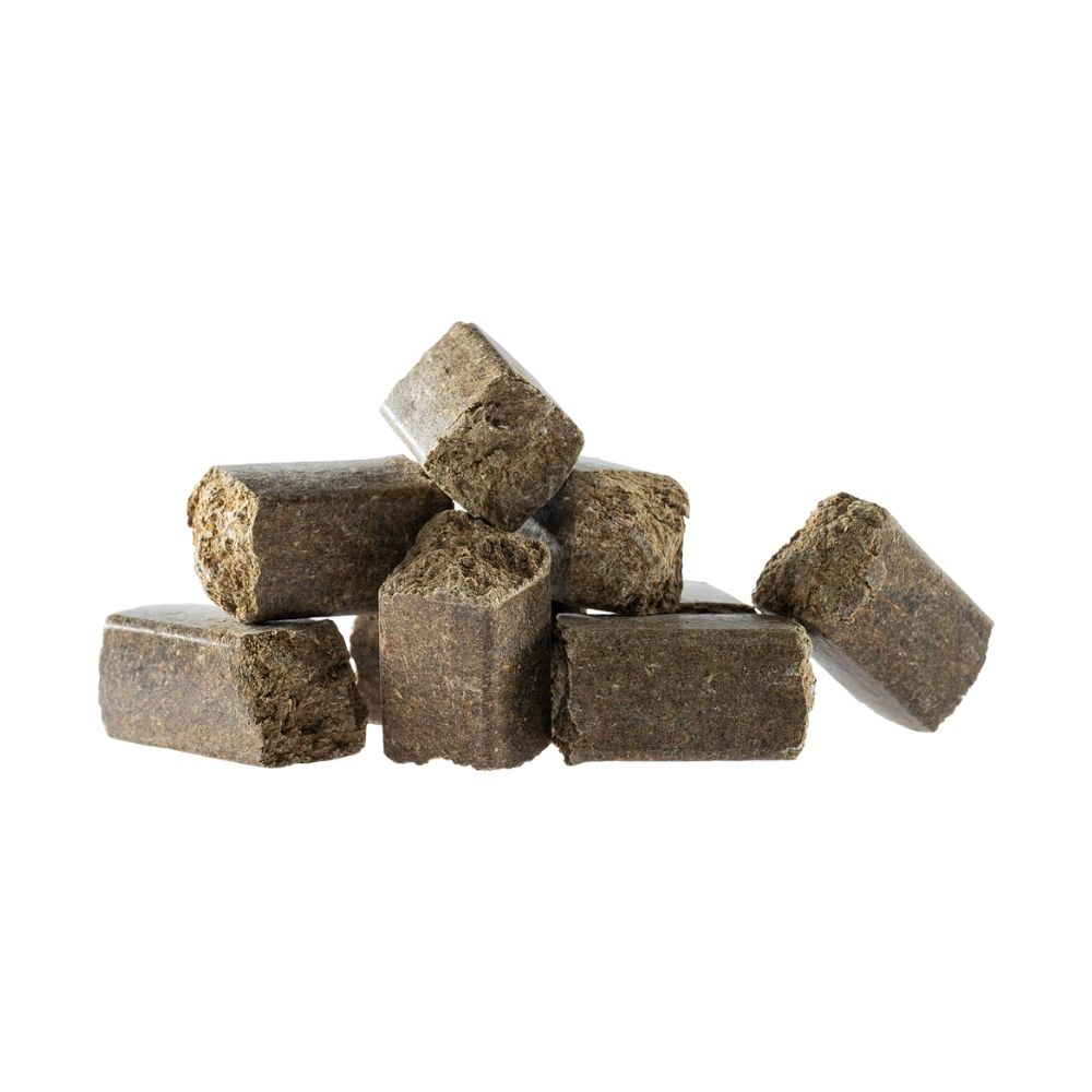 https://admins.vetfarmas.ee/storage/media/6539/4032254748465_2_Josera-zirgiem-kārumi-Mineral-Leckerli-Vitalie-900-g.jpg